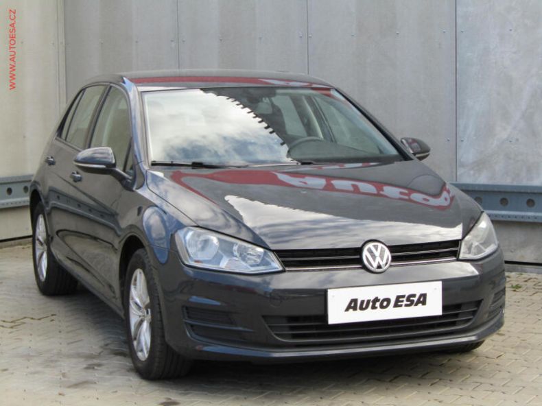 Volkswagen Golf - hlavní foto