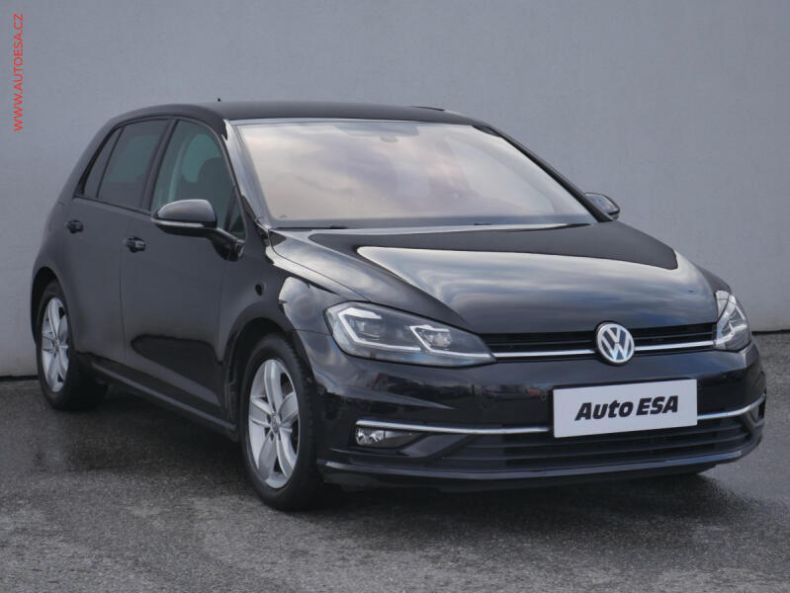 Volkswagen Golf - hlavní foto