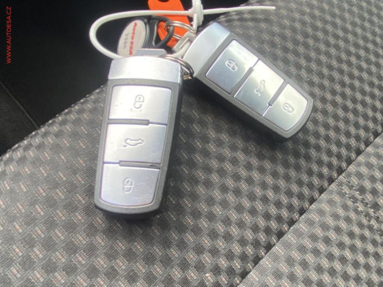 Volkswagen Passat - hlavní fotka