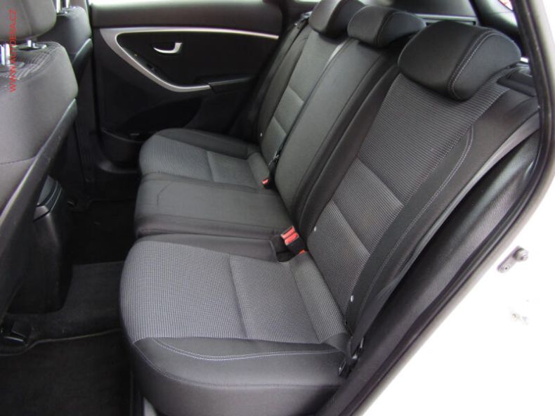 Hyundai i30 - hlavní fotka