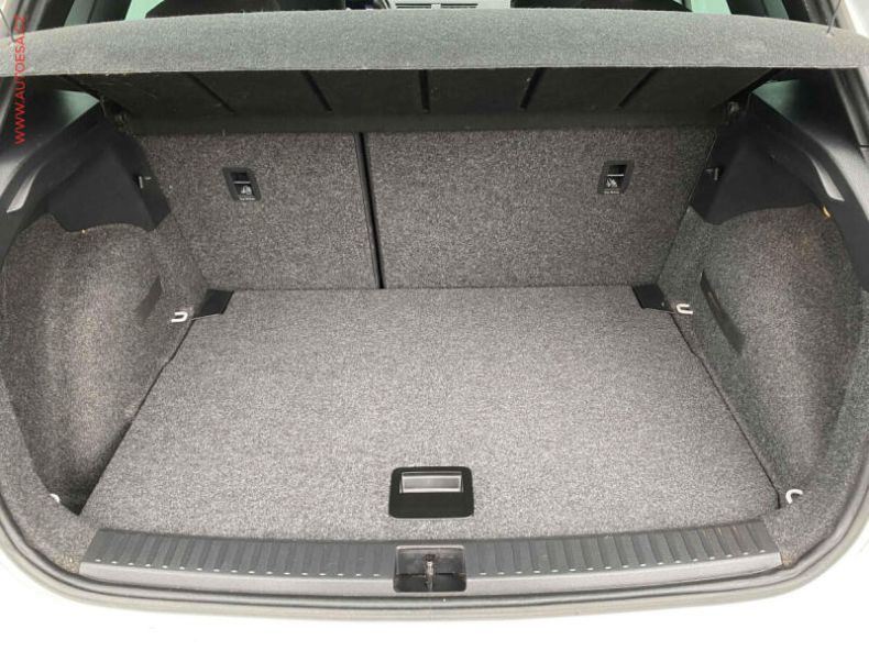 Seat Arona - hlavní fotka