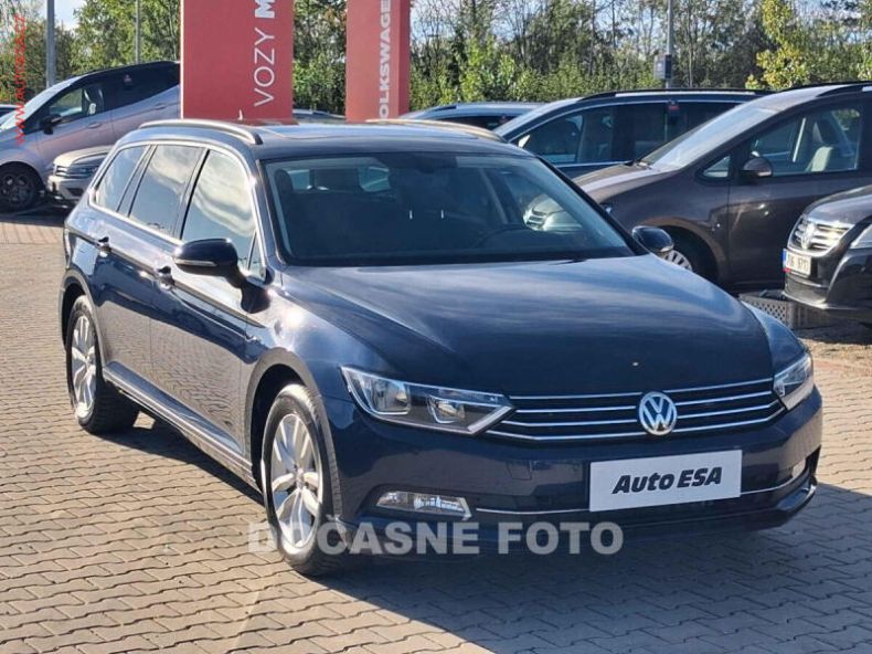 Volkswagen Passat - hlavní foto