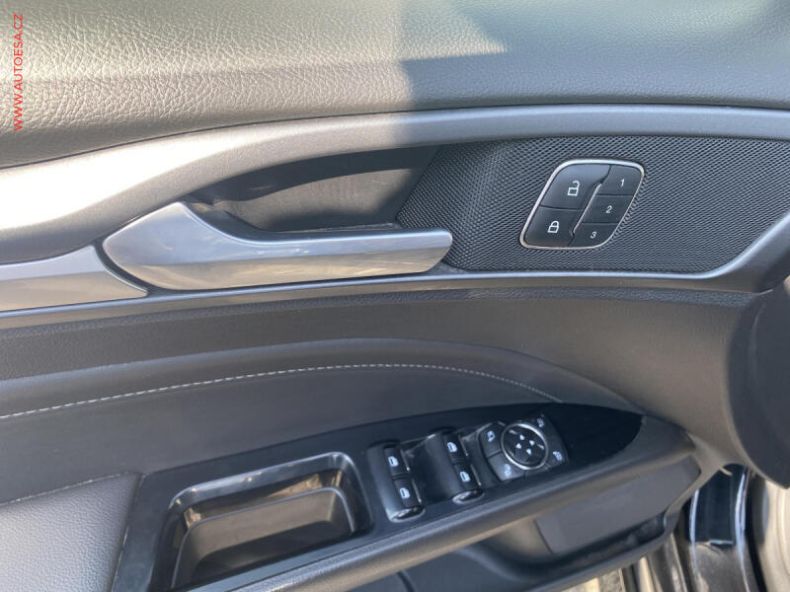 Ford Mondeo - hlavní fotka