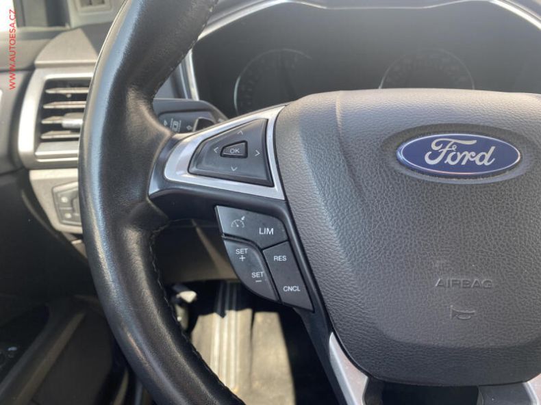 Ford Mondeo - hlavní fotka