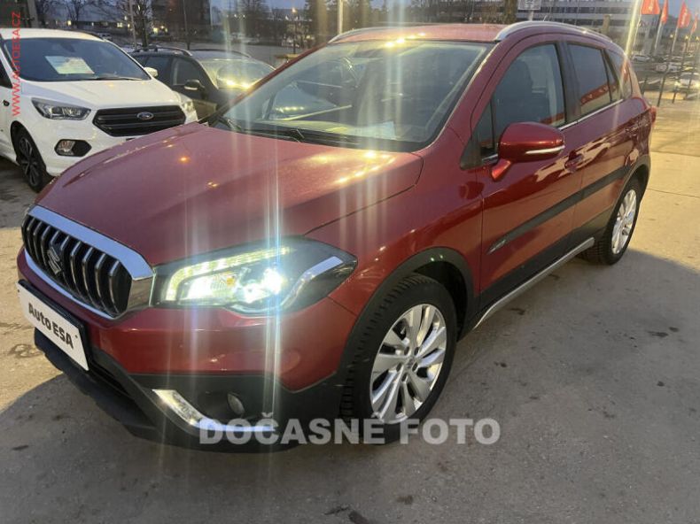 Suzuki SX4 - hlavní foto