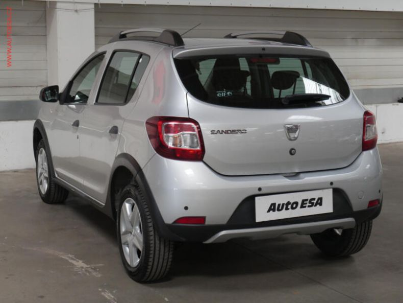 Dacia Sandero - hlavní fotka