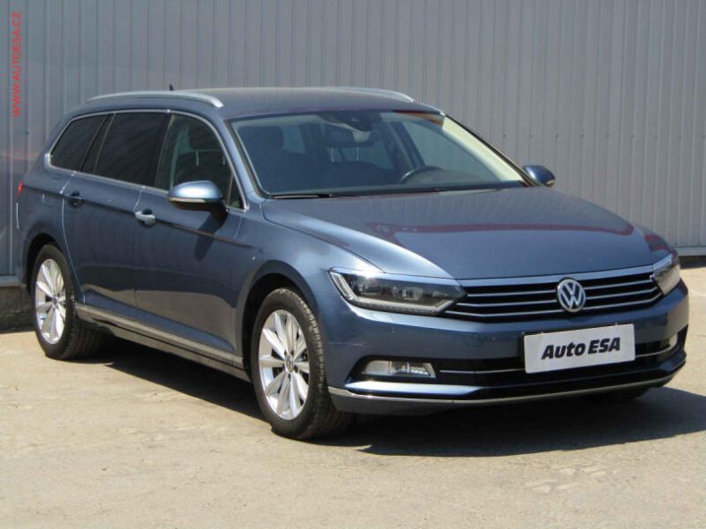 Volkswagen Passat - hlavní foto