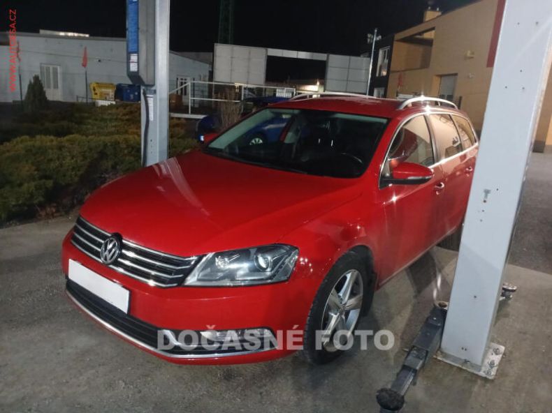 Volkswagen Passat - hlavní foto