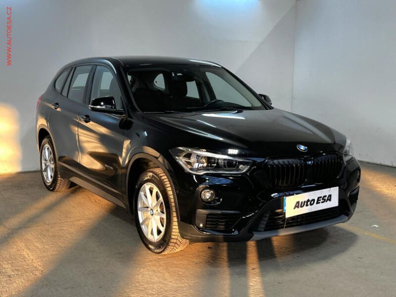 BMW X1 - hlavní foto