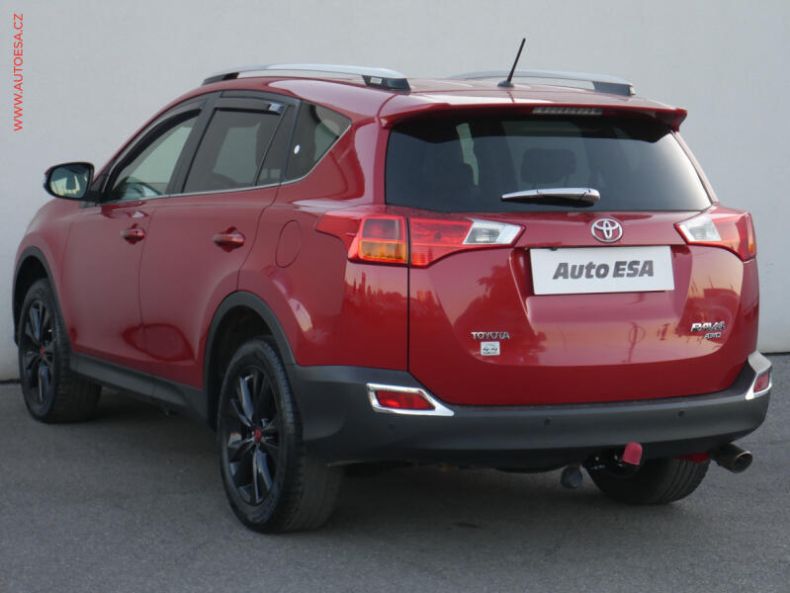 Toyota RAV 4 - hlavní fotka
