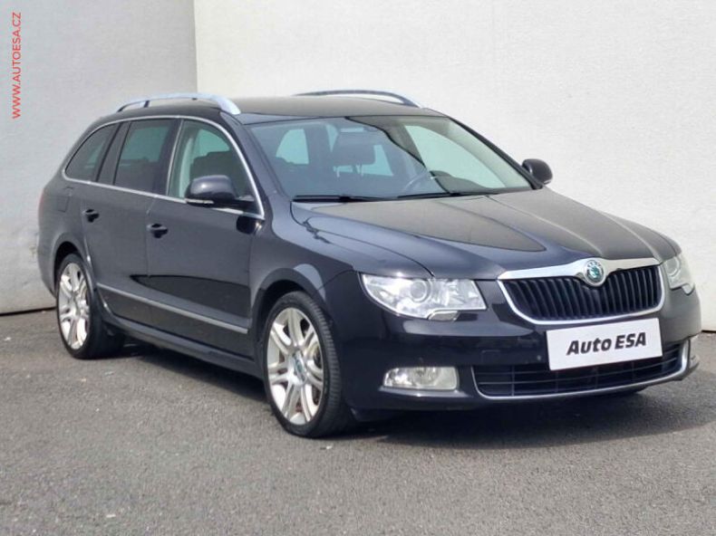 Škoda Superb - hlavní foto
