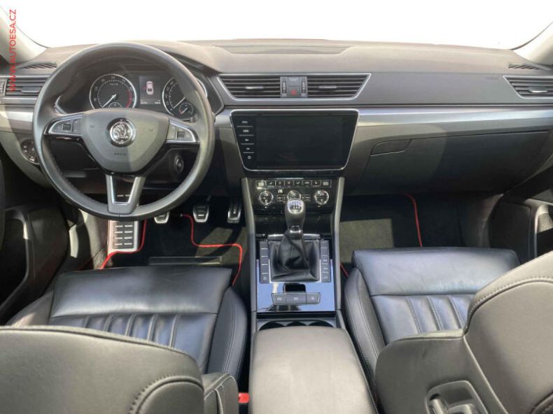 Škoda Superb - hlavní fotka