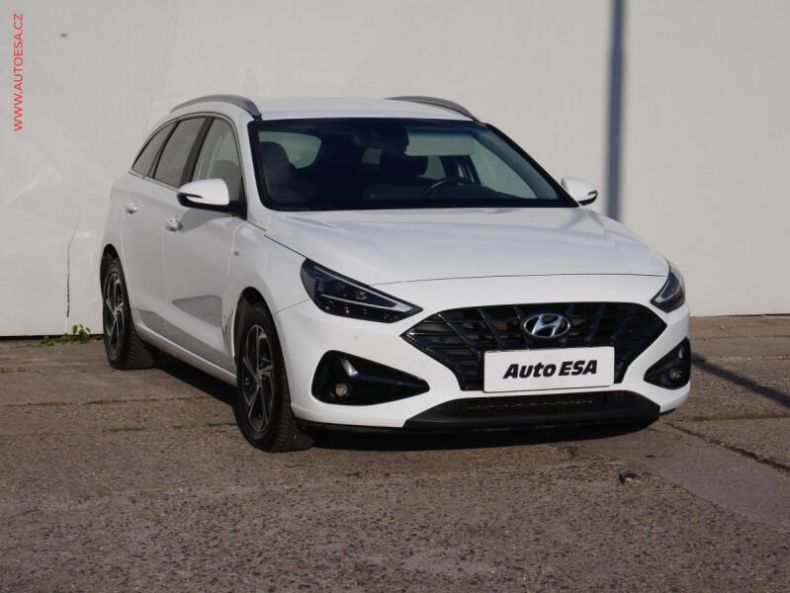 Hyundai i30 - hlavní foto