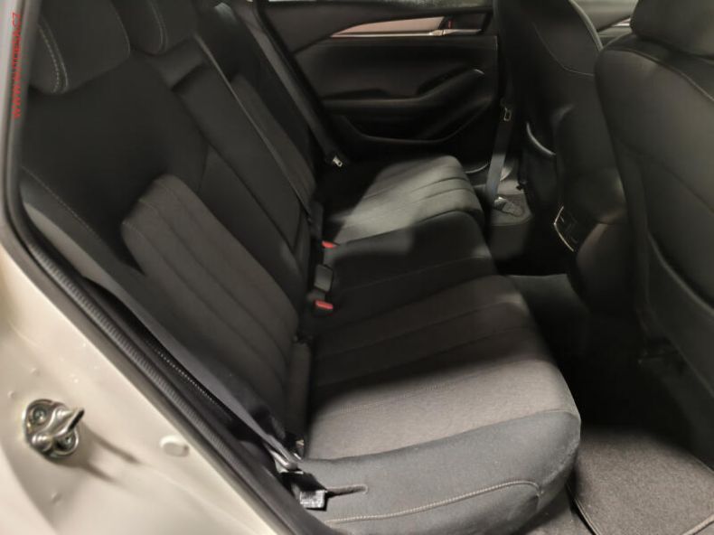 Mazda 6 - hlavní fotka