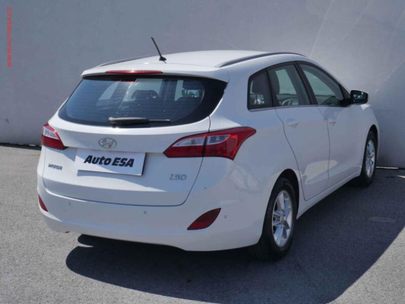 Hyundai i30 - hlavní fotka