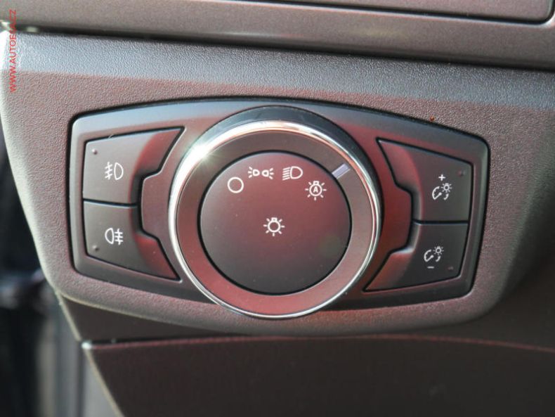 Ford Mondeo - hlavní fotka