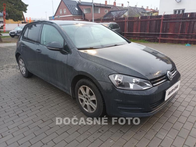 Volkswagen Golf - hlavní fotka inzerátu