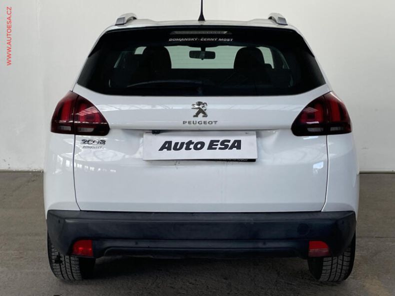Peugeot 2008 - hlavní fotka