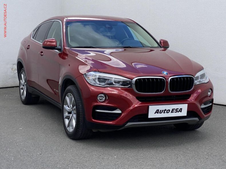 BMW X6 - hlavní fotka