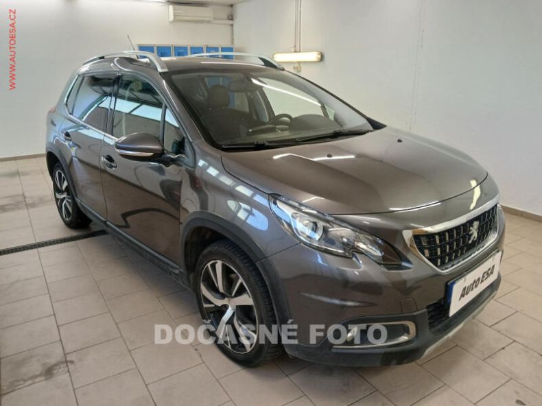 Peugeot 2008 - hlavní foto