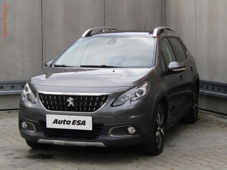 Peugeot 2008 - hlavní fotka