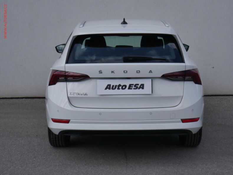 Škoda Octavia - hlavní fotka