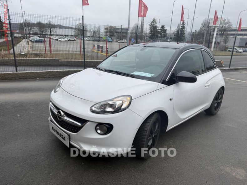 Opel Adam - hlavní foto