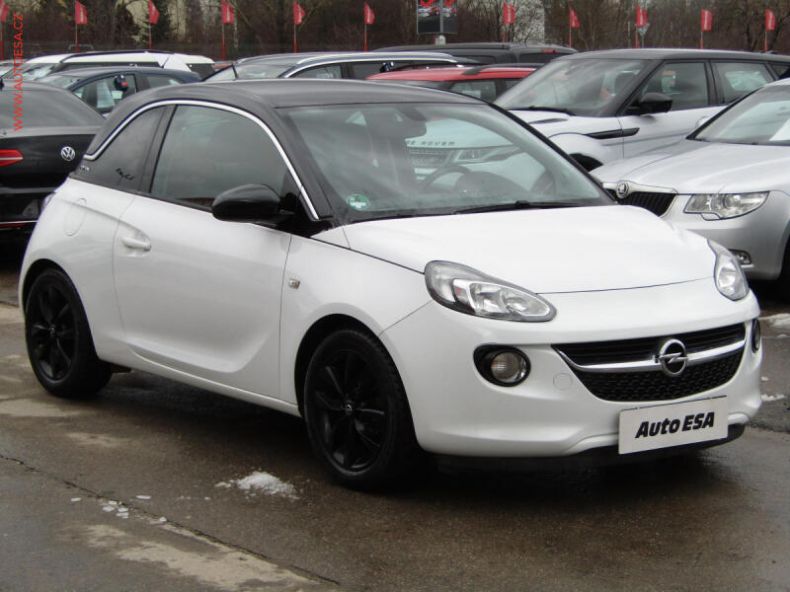 Opel Adam - hlavní foto