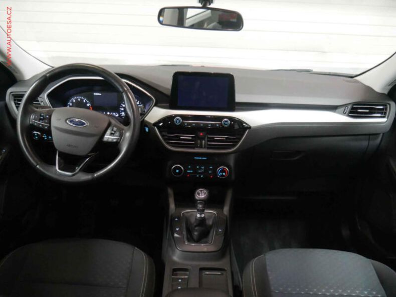 Ford Kuga - hlavní fotka