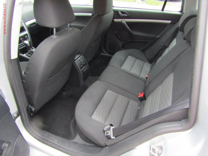 Škoda Octavia - hlavní fotka