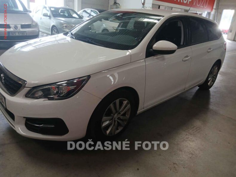 Peugeot 308 - hlavní foto