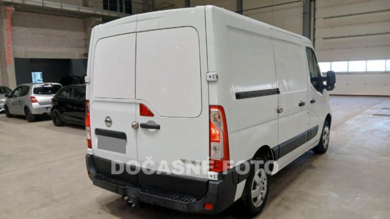 Nissan NV 400 - hlavní fotka