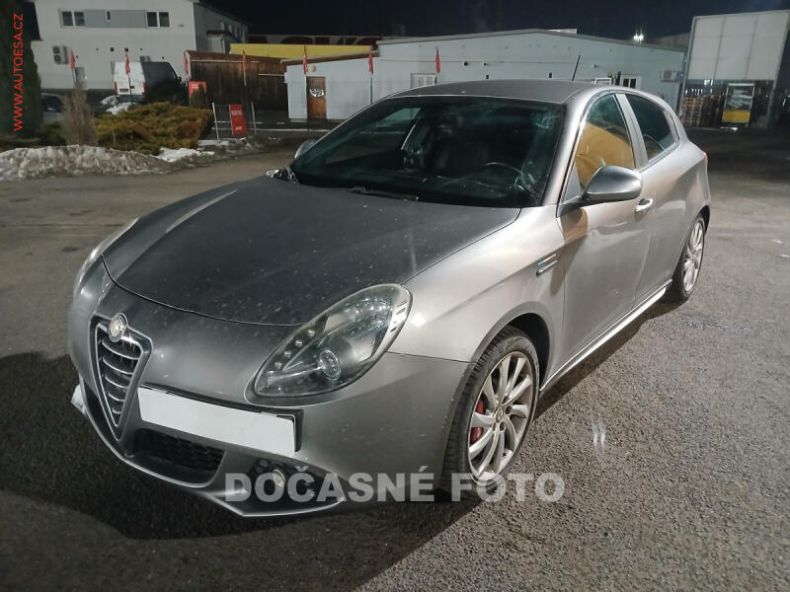 Alfa Romeo Giulietta - hlavní foto