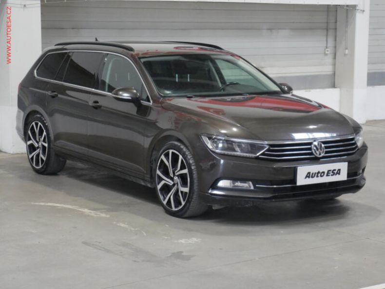 Volkswagen Passat - hlavní foto