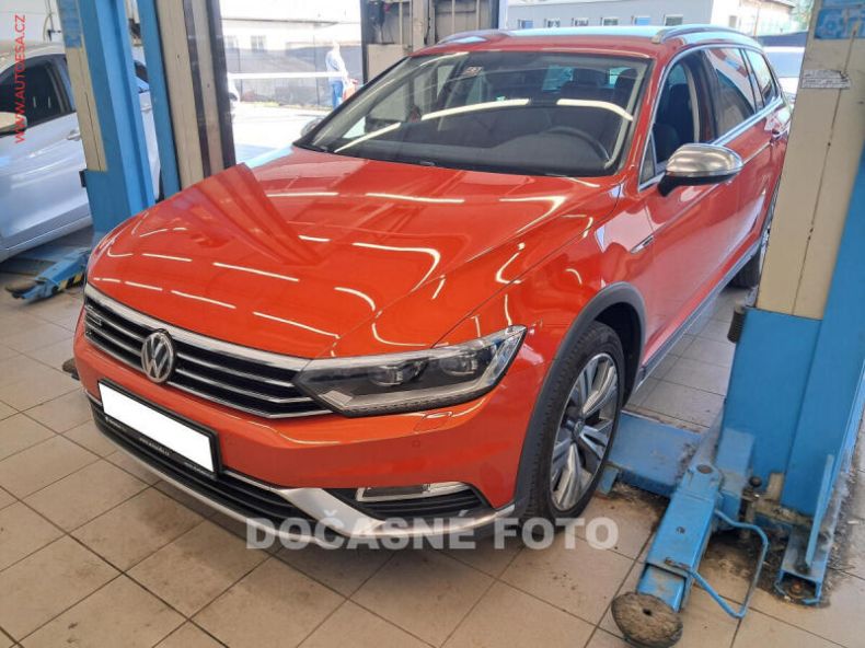 Volkswagen Passat - hlavní foto