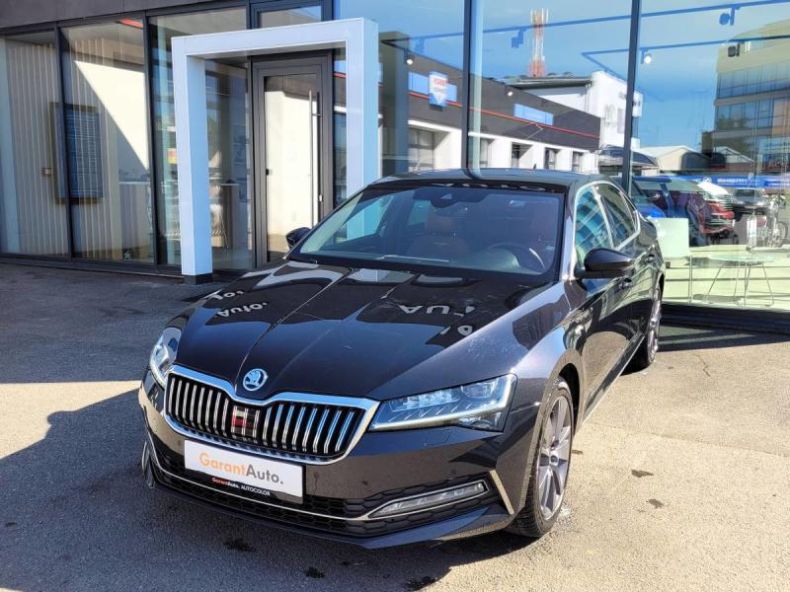Škoda Superb - hlavní foto