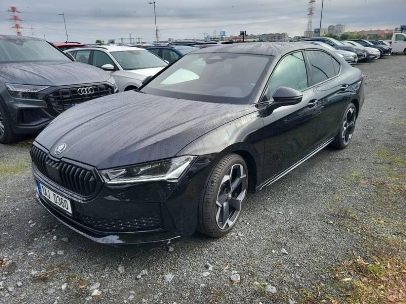 Škoda Superb - hlavní foto
