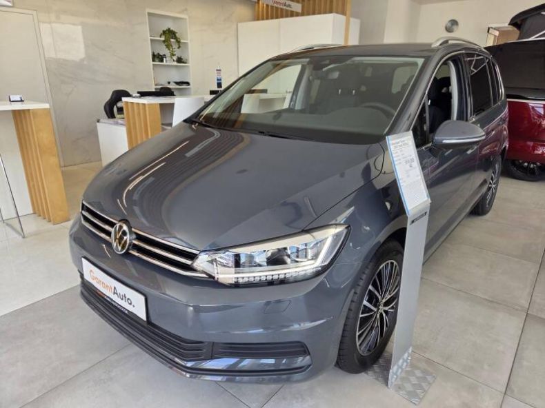 Volkswagen Touran - hlavní foto