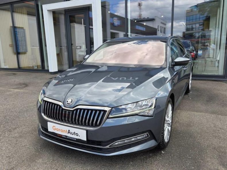 Škoda Superb - hlavní foto