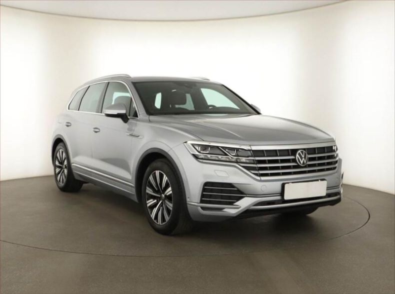 Volkswagen Touareg - hlavní foto