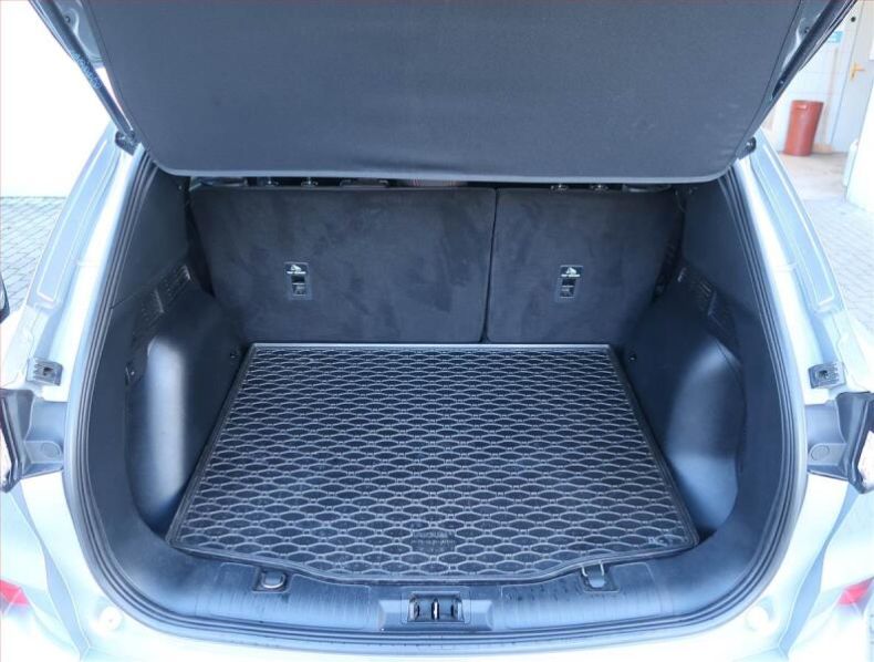 Ford Kuga - hlavní fotka