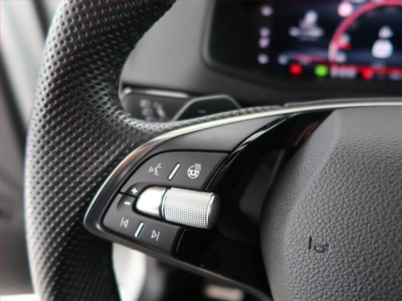 Škoda Karoq - hlavní fotka