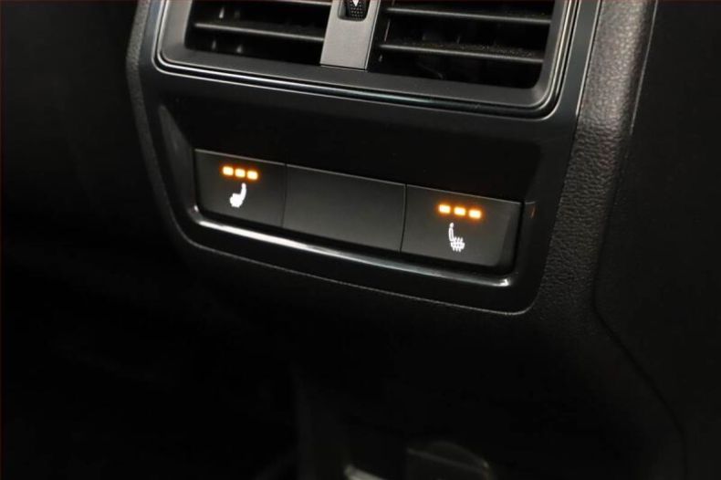 Škoda Karoq - hlavní fotka