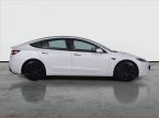 Tesla Model 3 - fotka číslo 5