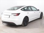 Tesla Model 3 - fotka číslo 4