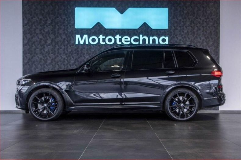 BMW X7 - hlavní fotka
