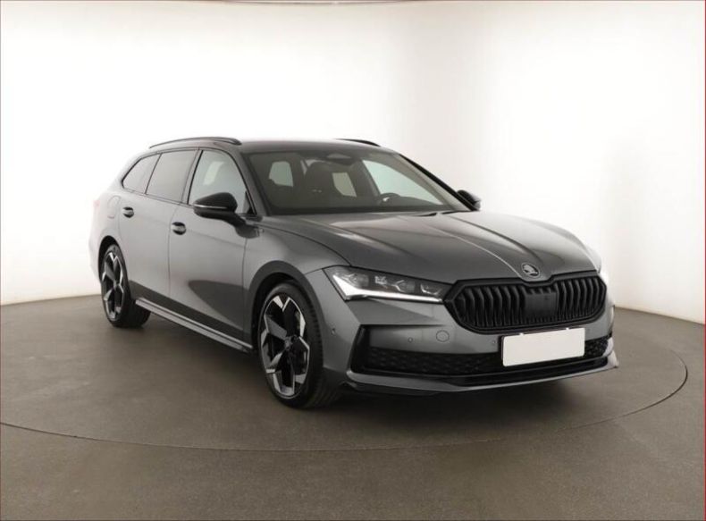 Škoda Superb - hlavní foto