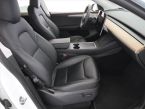Tesla Model Y - fotka číslo 8