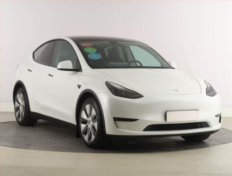 Tesla Model Y - hlavní fotka inzerátu