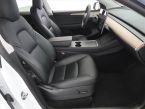 Tesla Model Y - fotka číslo 8